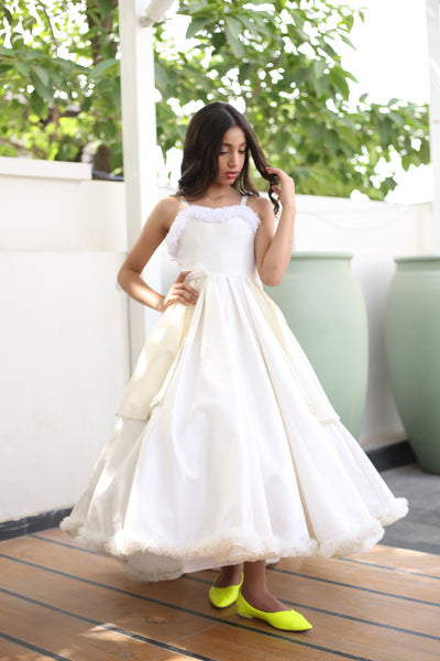 Girls' White Anarkali Gown Indian Clothing in Denver, CO, Aurora, CO, Boulder, CO, Fort Collins, CO, Colorado Springs, CO, Parker, CO, Highlands Ranch, CO, Cherry Creek, CO, Centennial, CO, and Longmont, CO. NATIONWIDE SHIPPING USA- India Fashion X