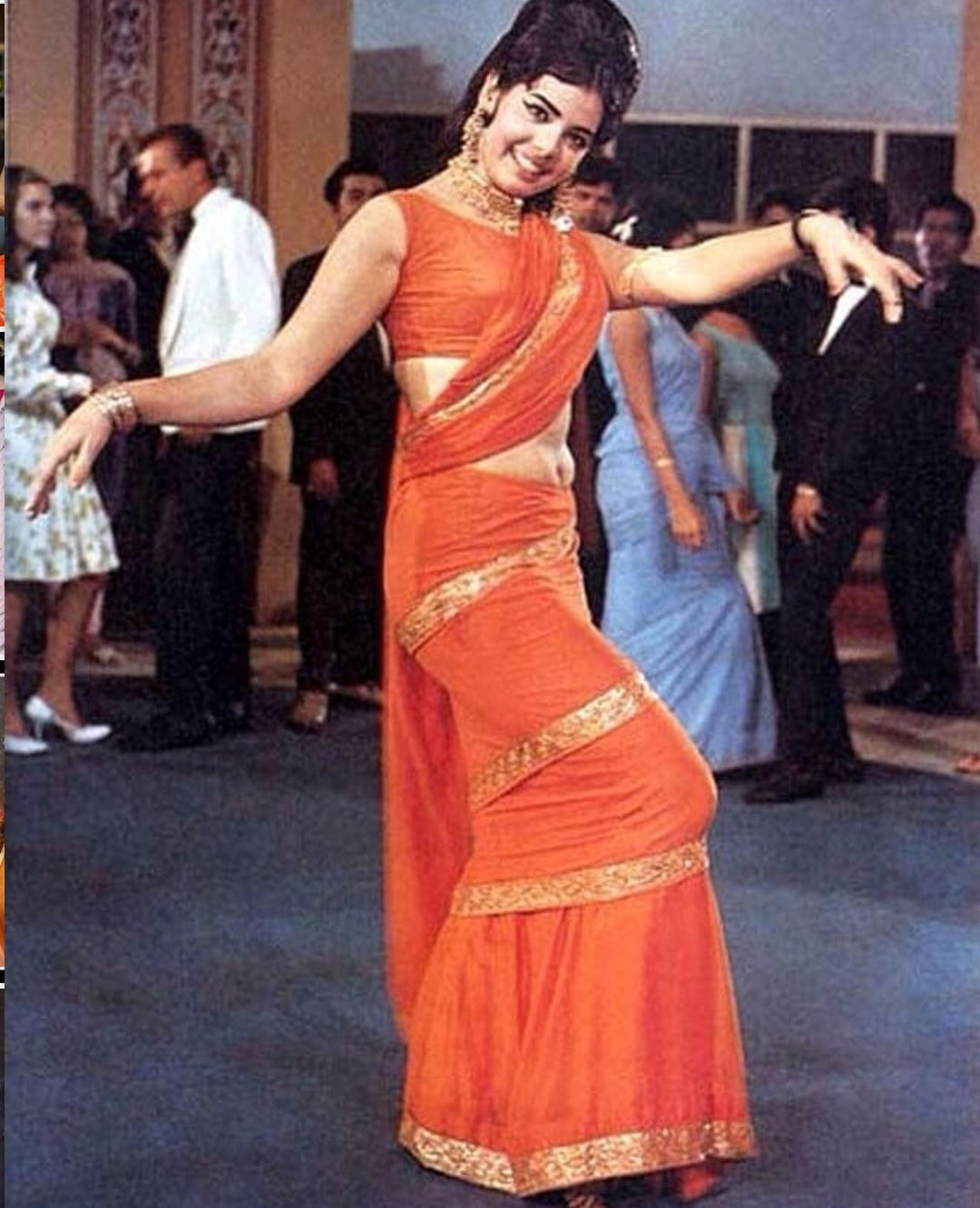 Indian Clothing in Denver, CO - Ways to Drape the mumtaz way - India Fashion X