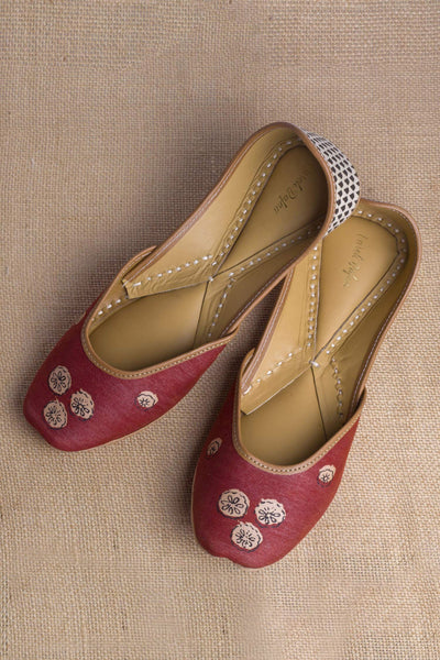 Chapa Block Print Juttis - Indian Clothing in Denver, CO, Aurora, CO, Boulder, CO, Fort Collins, CO, Colorado Springs, CO, Parker, CO, Highlands Ranch, CO, Cherry Creek, CO, Centennial, CO, and Longmont, CO. Nationwide shipping USA - India Fashion X
