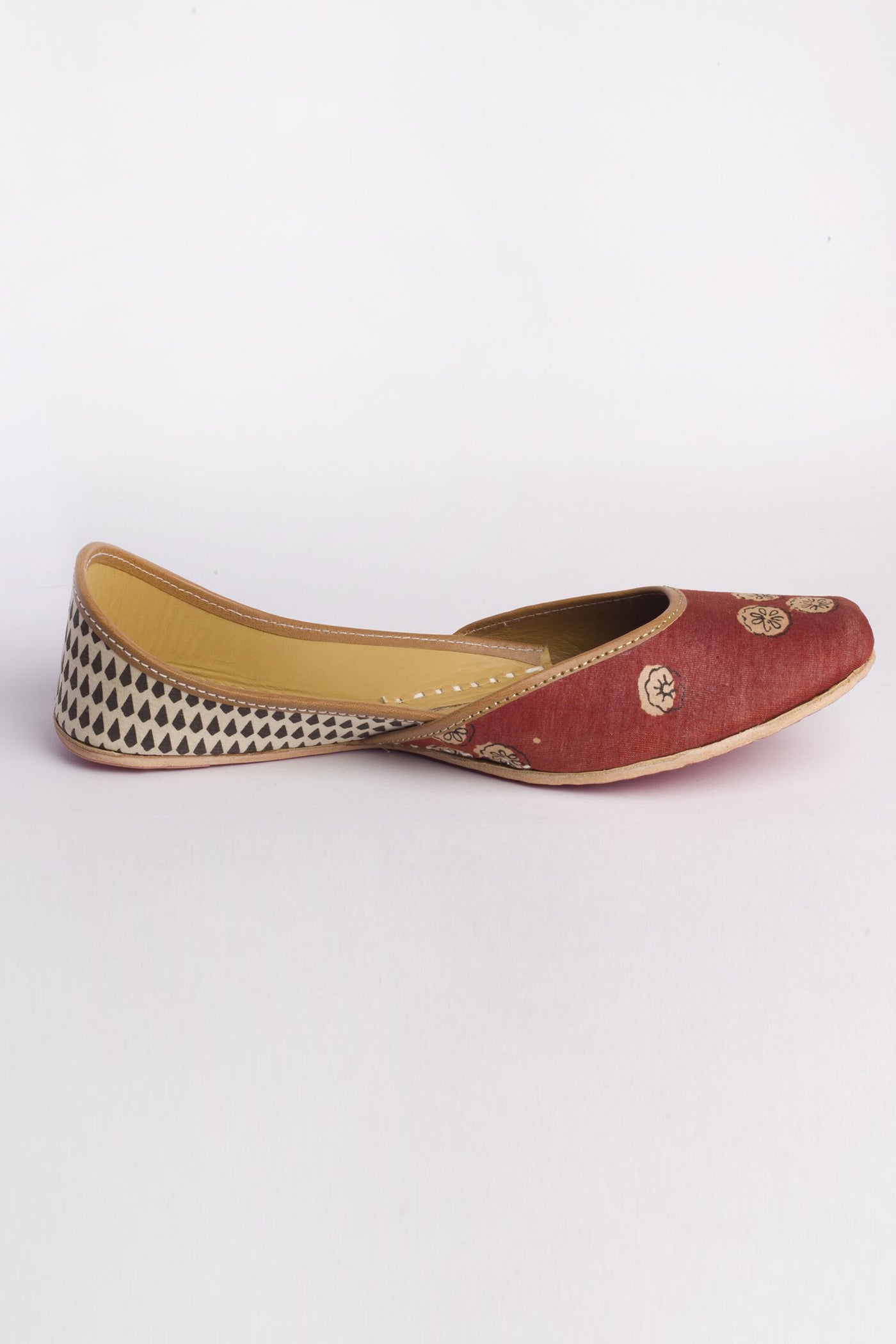 Chapa Block Print Juttis - Indian Clothing in Denver, CO, Aurora, CO, Boulder, CO, Fort Collins, CO, Colorado Springs, CO, Parker, CO, Highlands Ranch, CO, Cherry Creek, CO, Centennial, CO, and Longmont, CO. Nationwide shipping USA - India Fashion X