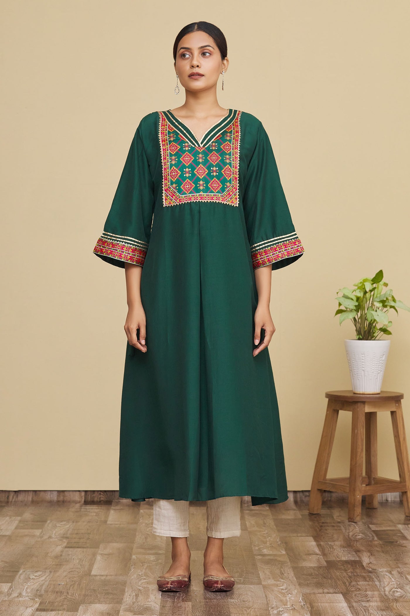 Green Geometric Print Kurta - Indian Clothing in Denver, CO, Aurora, CO, Boulder, CO, Fort Collins, CO, Colorado Springs, CO, Parker, CO, Highlands Ranch, CO, Cherry Creek, CO, Centennial, CO, and Longmont, CO. Nationwide shipping USA - India Fashion X