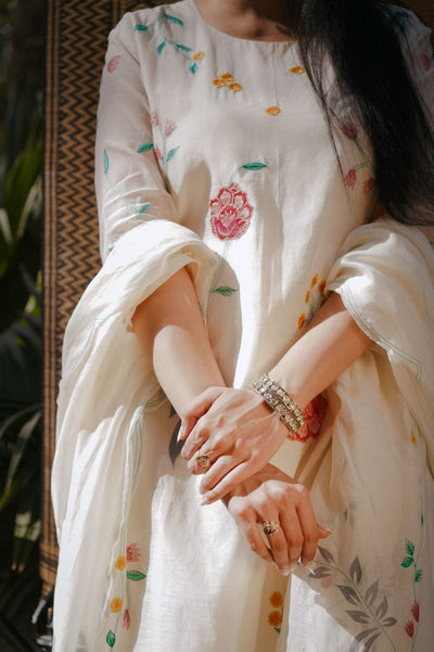 Ivory Applique Kurta Set - Indian Clothing in Denver, CO, Aurora, CO, Boulder, CO, Fort Collins, CO, Colorado Springs, CO, Parker, CO, Highlands Ranch, CO, Cherry Creek, CO, Centennial, CO, and Longmont, CO. Nationwide shipping USA - India Fashion X