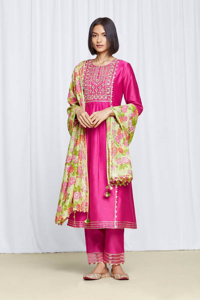 Hot Pink Floral Kurta Set Indian Clothing in Denver, CO, Aurora, CO, Boulder, CO, Fort Collins, CO, Colorado Springs, CO, Parker, CO, Highlands Ranch, CO, Cherry Creek, CO, Centennial, CO, and Longmont, CO. NATIONWIDE SHIPPING USA- India Fashion X