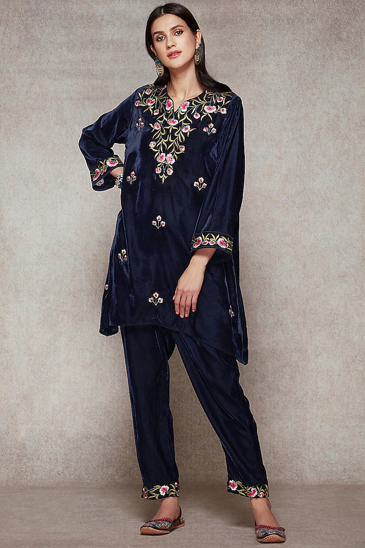 Midnight Blue Embroidered Kurta Set - Indian Clothing in Denver, CO, Aurora, CO, Boulder, CO, Fort Collins, CO, Colorado Springs, CO, Parker, CO, Highlands Ranch, CO, Cherry Creek, CO, Centennial, CO, and Longmont, CO. Nationwide shipping USA - India Fashion X