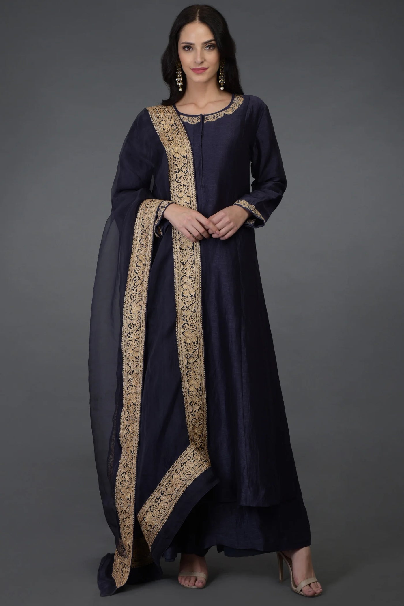 Navy Linen Silk Kurta Set Indian Clothing in Denver, CO, Aurora, CO, Boulder, CO, Fort Collins, CO, Colorado Springs, CO, Parker, CO, Highlands Ranch, CO, Cherry Creek, CO, Centennial, CO, and Longmont, CO. NATIONWIDE SHIPPING USA- India Fashion X