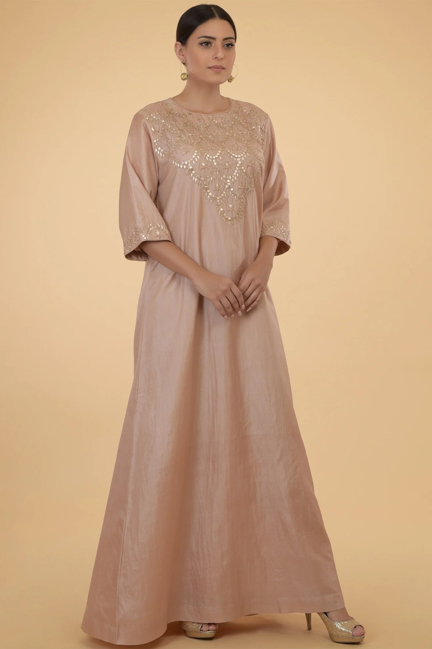 Pink Silk Crepe Kaftan Indian Clothing in Denver, CO, Aurora, CO, Boulder, CO, Fort Collins, CO, Colorado Springs, CO, Parker, CO, Highlands Ranch, CO, Cherry Creek, CO, Centennial, CO, and Longmont, CO. NATIONWIDE SHIPPING USA- India Fashion X