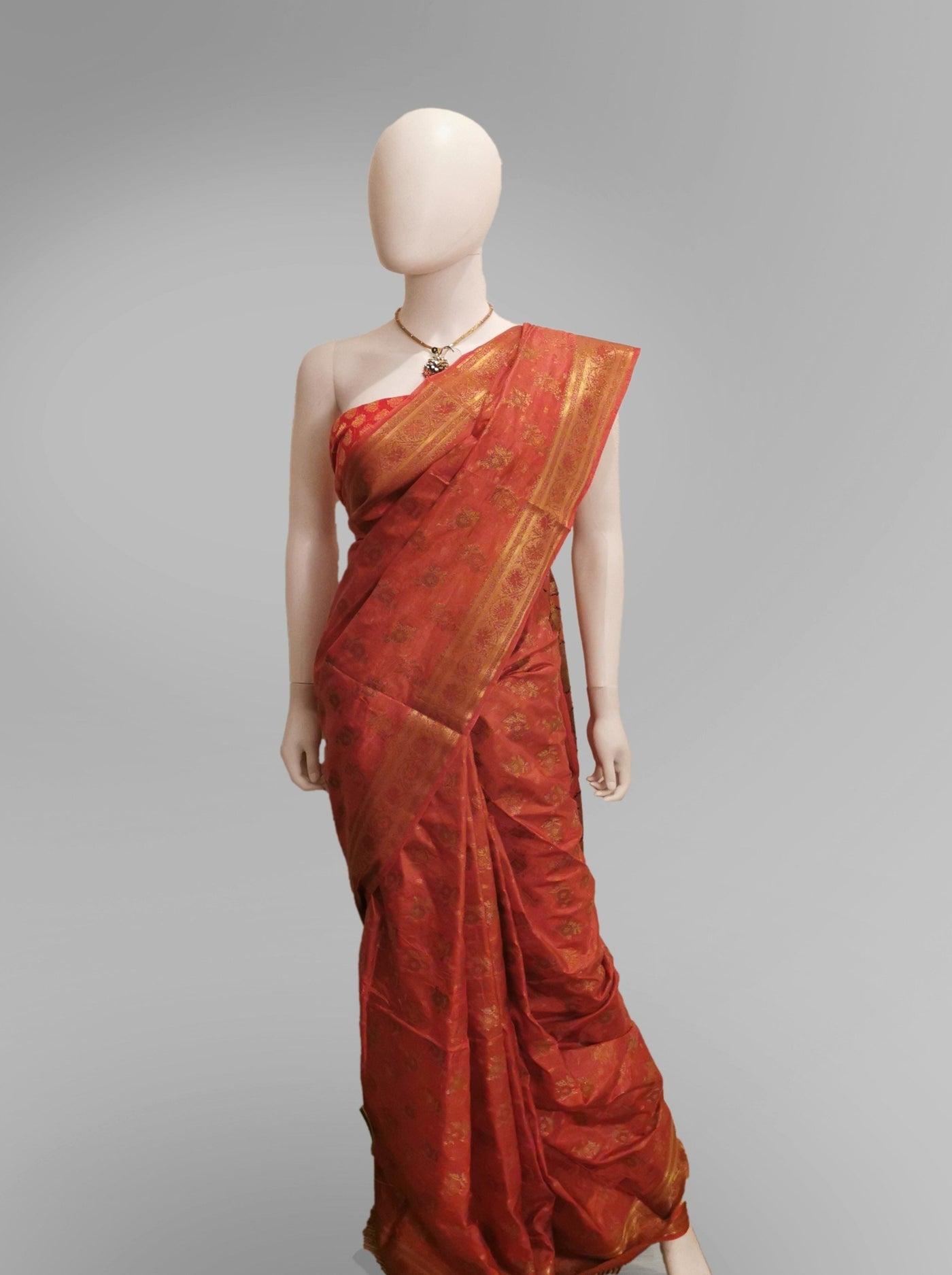Saree in Chili Red Silk with Traditional Embroidery Work - Indian Clothing in Denver, CO, Aurora, CO, Boulder, CO, Fort Collins, CO, Colorado Springs, CO, Parker, CO, Highlands Ranch, CO, Cherry Creek, CO, Centennial, CO, and Longmont, CO. Nationwide shipping USA - India Fashion X