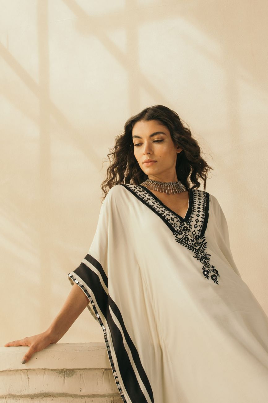 Ebony and Ivory Kaftan - Indian Clothing in Denver, CO, Aurora, CO, Boulder, CO, Fort Collins, CO, Colorado Springs, CO, Parker, CO, Highlands Ranch, CO, Cherry Creek, CO, Centennial, CO, and Longmont, CO. Nationwide shipping USA - India Fashion X