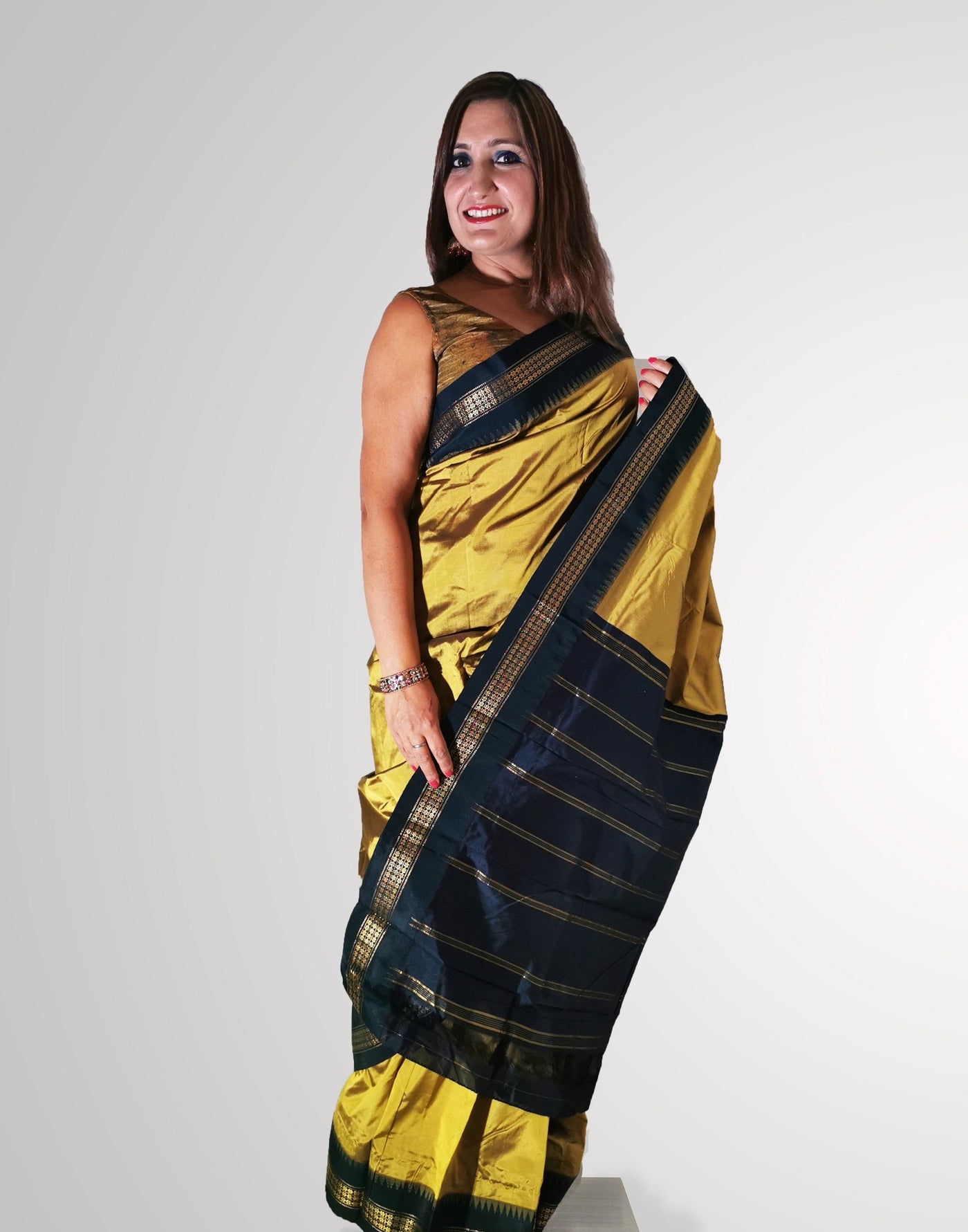 Saree in Glossy Yellow Pure Silk with Tample border - Indian Clothing in Denver, CO, Aurora, CO, Boulder, CO, Fort Collins, CO, Colorado Springs, CO, Parker, CO, Highlands Ranch, CO, Cherry Creek, CO, Centennial, CO, and Longmont, CO. Nationwide shipping USA - India Fashion X