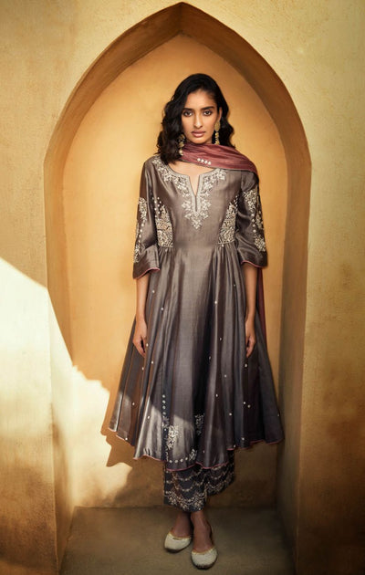 The Gulali Kota Anarkali Set Indian Clothing in Denver, CO, Aurora, CO, Boulder, CO, Fort Collins, CO, Colorado Springs, CO, Parker, CO, Highlands Ranch, CO, Cherry Creek, CO, Centennial, CO, and Longmont, CO. NATIONWIDE SHIPPING USA- India Fashion X