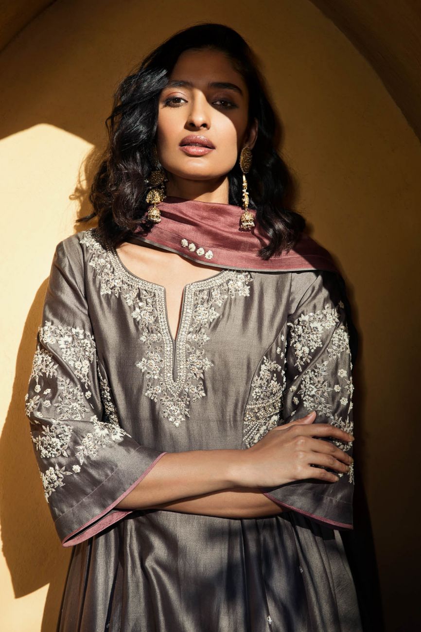 The Gulali Kota Anarkali Set Indian Clothing in Denver, CO, Aurora, CO, Boulder, CO, Fort Collins, CO, Colorado Springs, CO, Parker, CO, Highlands Ranch, CO, Cherry Creek, CO, Centennial, CO, and Longmont, CO. NATIONWIDE SHIPPING USA- India Fashion X