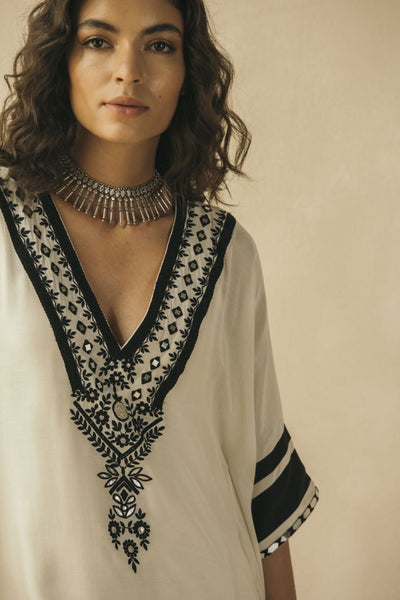 Ebony and Ivory Kaftan - Indian Clothing in Denver, CO, Aurora, CO, Boulder, CO, Fort Collins, CO, Colorado Springs, CO, Parker, CO, Highlands Ranch, CO, Cherry Creek, CO, Centennial, CO, and Longmont, CO. Nationwide shipping USA - India Fashion X