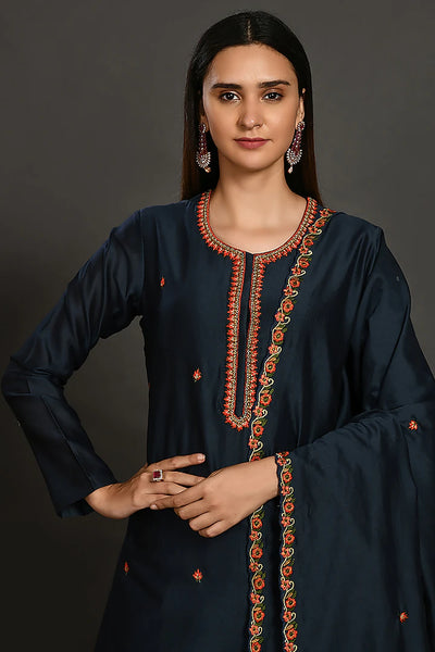 Navy A-Line Kurta Set Indian Clothing in Denver, CO, Aurora, CO, Boulder, CO, Fort Collins, CO, Colorado Springs, CO, Parker, CO, Highlands Ranch, CO, Cherry Creek, CO, Centennial, CO, and Longmont, CO. NATIONWIDE SHIPPING USA- India Fashion X