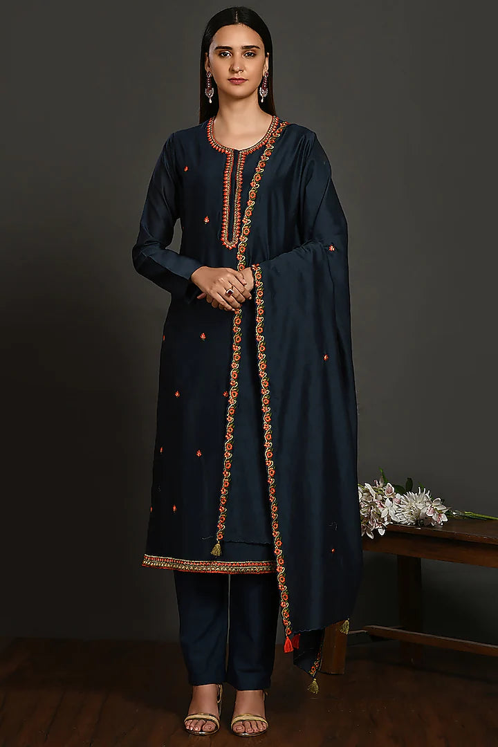 Navy A-Line Kurta Set Indian Clothing in Denver, CO, Aurora, CO, Boulder, CO, Fort Collins, CO, Colorado Springs, CO, Parker, CO, Highlands Ranch, CO, Cherry Creek, CO, Centennial, CO, and Longmont, CO. NATIONWIDE SHIPPING USA- India Fashion X