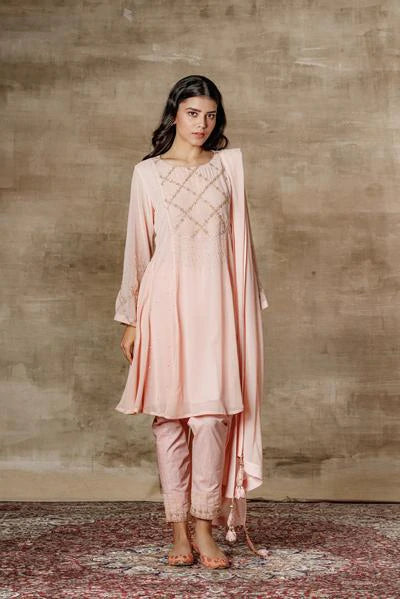 Aari Peach Short Kurta Set Indian Clothing in Denver, CO, Aurora, CO, Boulder, CO, Fort Collins, CO, Colorado Springs, CO, Parker, CO, Highlands Ranch, CO, Cherry Creek, CO, Centennial, CO, and Longmont, CO. NATIONWIDE SHIPPING USA- India Fashion X