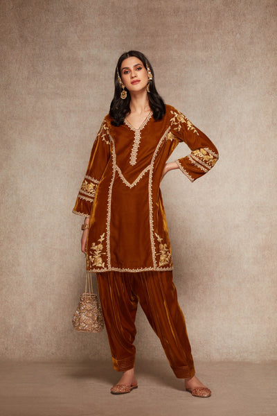 Honey Gold Kurta and Salwar Set - Indian Clothing in Denver, CO, Aurora, CO, Boulder, CO, Fort Collins, CO, Colorado Springs, CO, Parker, CO, Highlands Ranch, CO, Cherry Creek, CO, Centennial, CO, and Longmont, CO. Nationwide shipping USA - India Fashion X