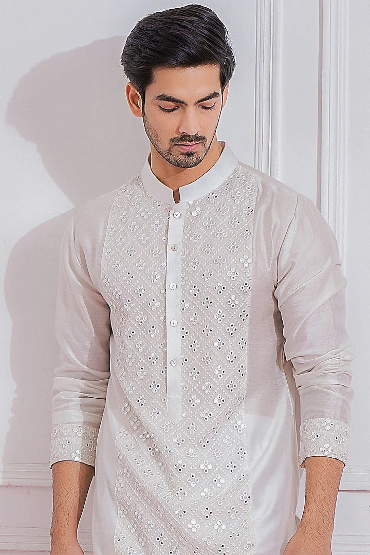 Off-White Embroidered Kurta Set Indian Clothing in Denver, CO, Aurora, CO, Boulder, CO, Fort Collins, CO, Colorado Springs, CO, Parker, CO, Highlands Ranch, CO, Cherry Creek, CO, Centennial, CO, and Longmont, CO. NATIONWIDE SHIPPING USA- India Fashion X
