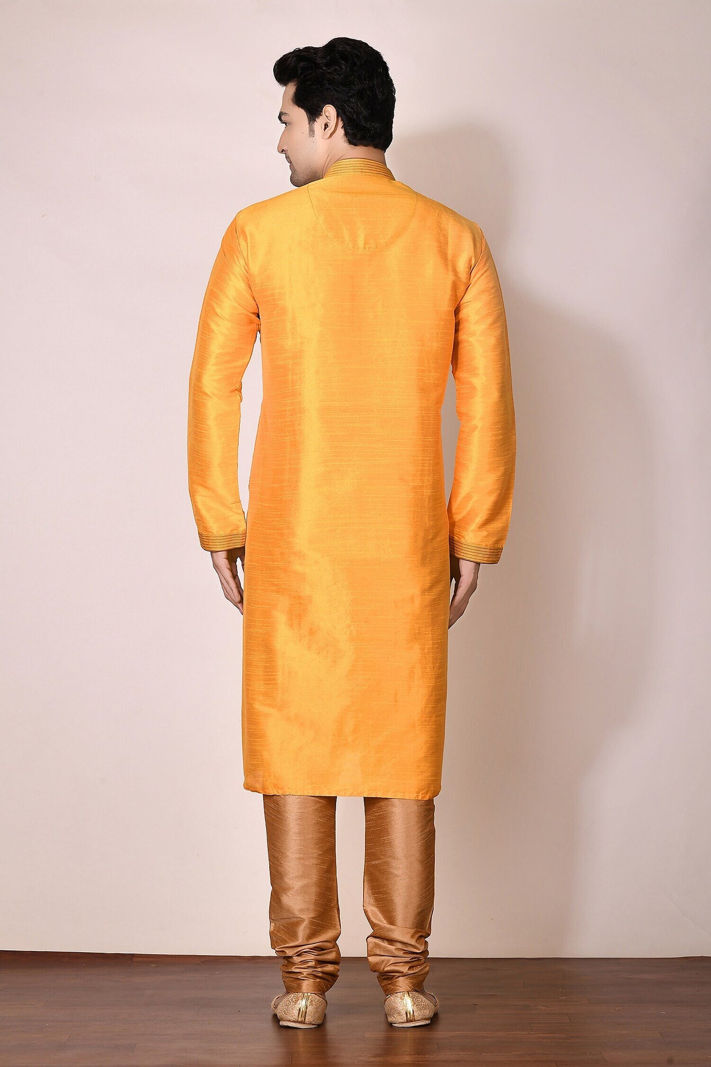 Orange Kurta Set Indian Clothing in Denver, CO, Aurora, CO, Boulder, CO, Fort Collins, CO, Colorado Springs, CO, Parker, CO, Highlands Ranch, CO, Cherry Creek, CO, Centennial, CO, and Longmont, CO. NATIONWIDE SHIPPING USA- India Fashion X