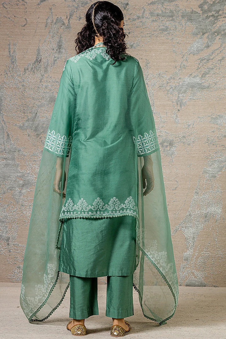 Green Embroidered Kurta Set Indian Clothing in Denver, CO, Aurora, CO, Boulder, CO, Fort Collins, CO, Colorado Springs, CO, Parker, CO, Highlands Ranch, CO, Cherry Creek, CO, Centennial, CO, and Longmont, CO. NATIONWIDE SHIPPING USA- India Fashion X