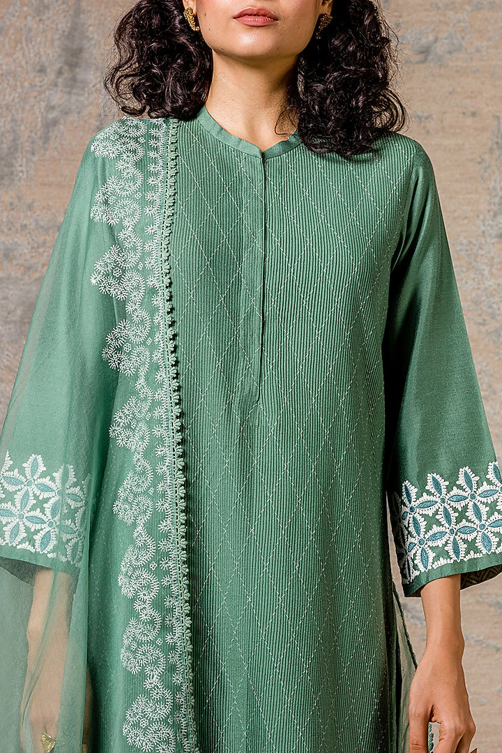Green Embroidered Kurta Set Indian Clothing in Denver, CO, Aurora, CO, Boulder, CO, Fort Collins, CO, Colorado Springs, CO, Parker, CO, Highlands Ranch, CO, Cherry Creek, CO, Centennial, CO, and Longmont, CO. NATIONWIDE SHIPPING USA- India Fashion X
