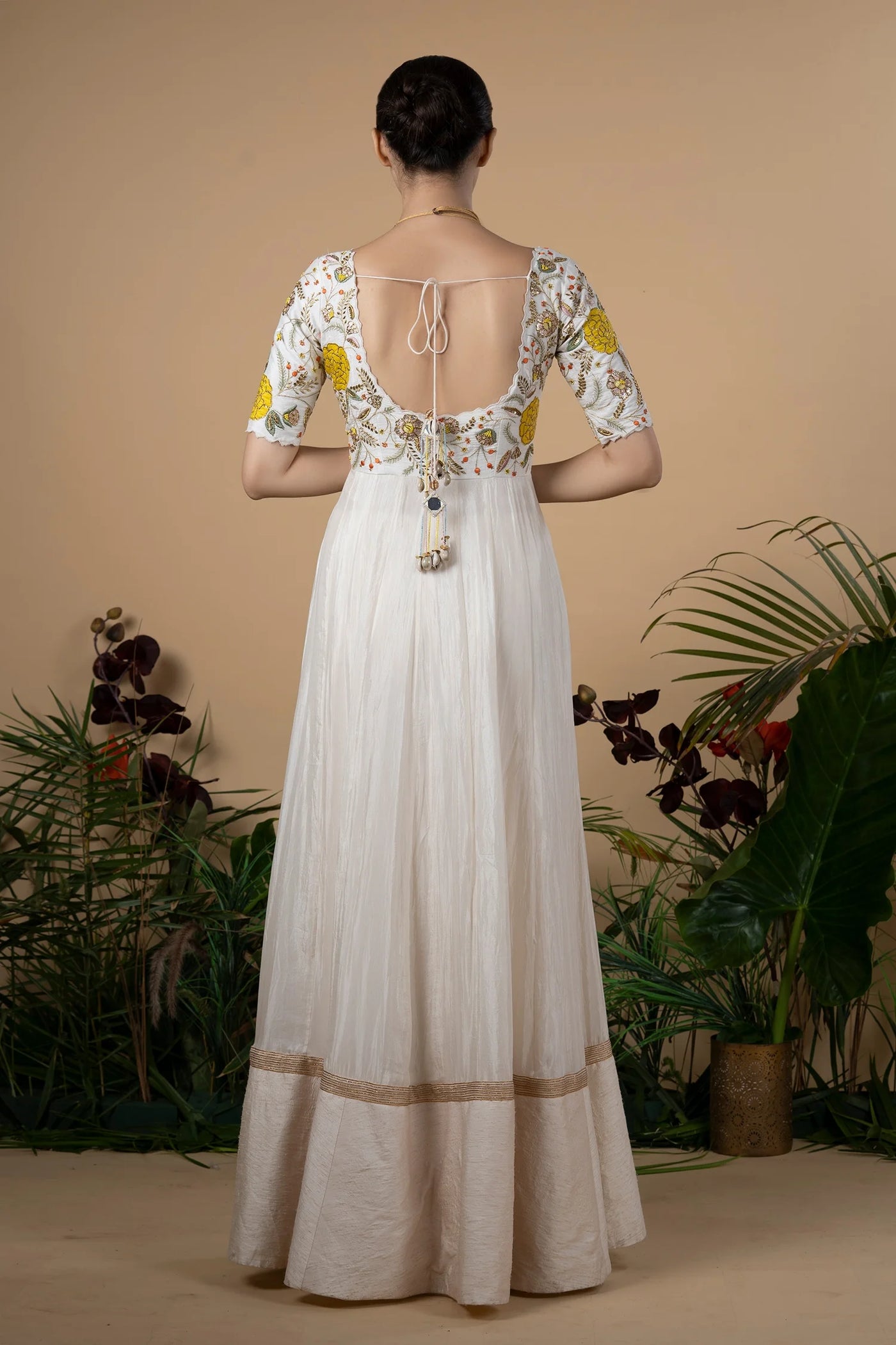 White Chennur Anarkali Set Indian Clothing in Denver, CO, Aurora, CO, Boulder, CO, Fort Collins, CO, Colorado Springs, CO, Parker, CO, Highlands Ranch, CO, Cherry Creek, CO, Centennial, CO, and Longmont, CO. NATIONWIDE SHIPPING USA- India Fashion X
