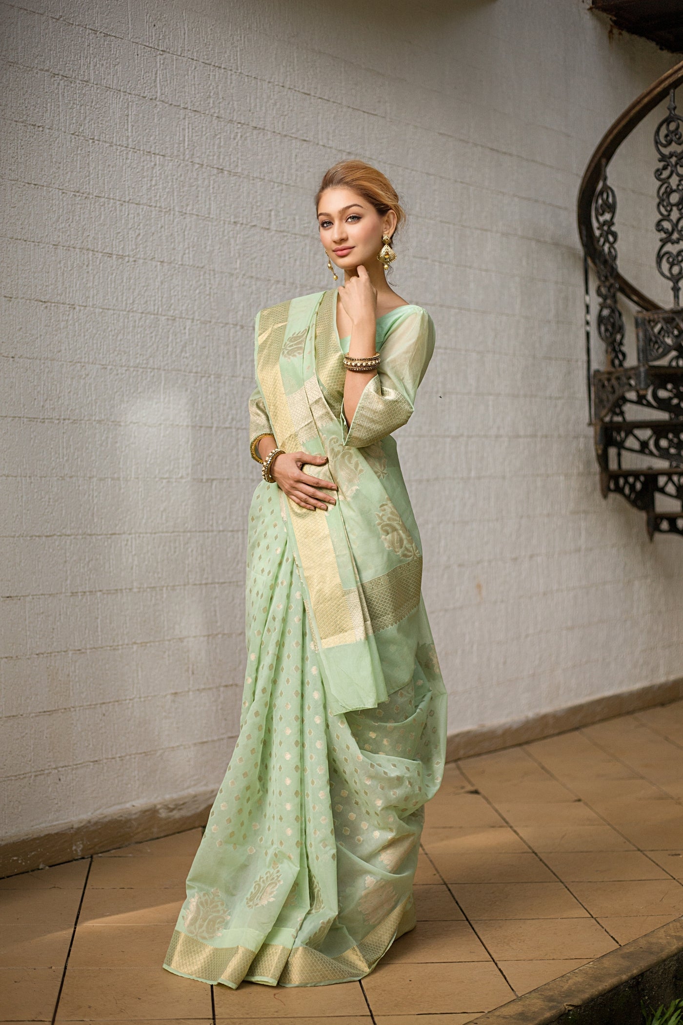 Light Green Banarasi Saree Indian Clothing in Denver, CO, Aurora, CO, Boulder, CO, Fort Collins, CO, Colorado Springs, CO, Parker, CO, Highlands Ranch, CO, Cherry Creek, CO, Centennial, CO, and Longmont, CO. NATIONWIDE SHIPPING USA- India Fashion X