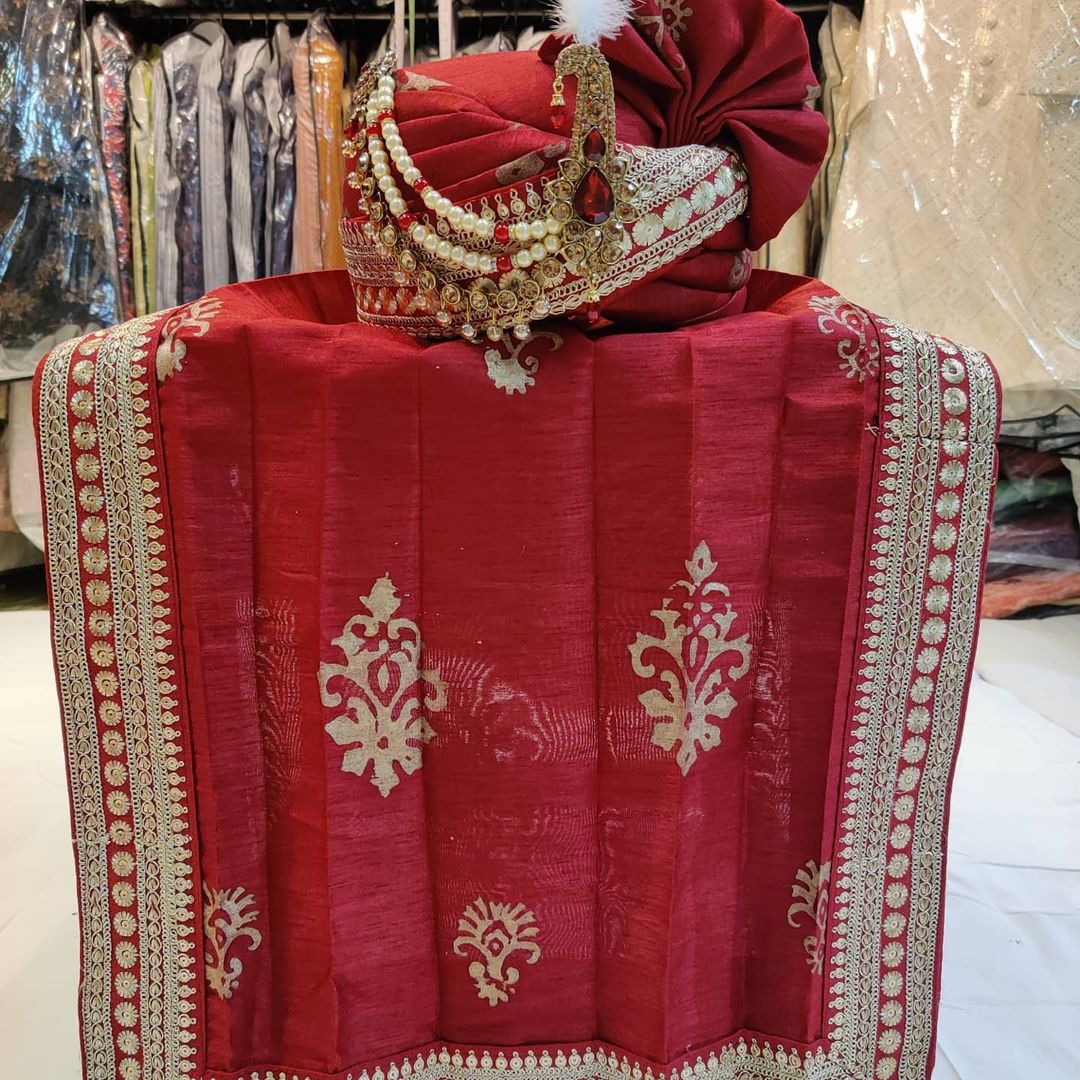 Maroon Groom Pagri Dupatta Set Indian Clothing in Denver, CO, Aurora, CO, Boulder, CO, Fort Collins, CO, Colorado Springs, CO, Parker, CO, Highlands Ranch, CO, Cherry Creek, CO, Centennial, CO, and Longmont, CO. NATIONWIDE SHIPPING USA- India Fashion X