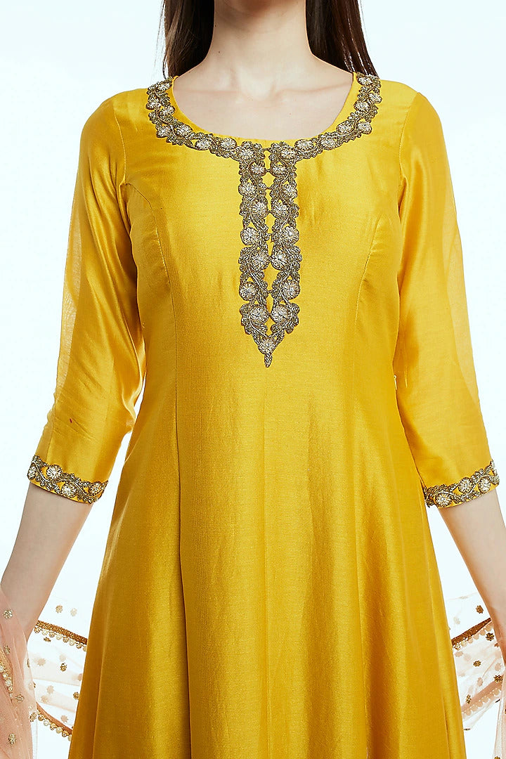Yellow Embroidered Kurta Set - Indian Clothing in Denver, CO, Aurora, CO, Boulder, CO, Fort Collins, CO, Colorado Springs, CO, Parker, CO, Highlands Ranch, CO, Cherry Creek, CO, Centennial, CO, and Longmont, CO. Nationwide shipping USA - India Fashion X