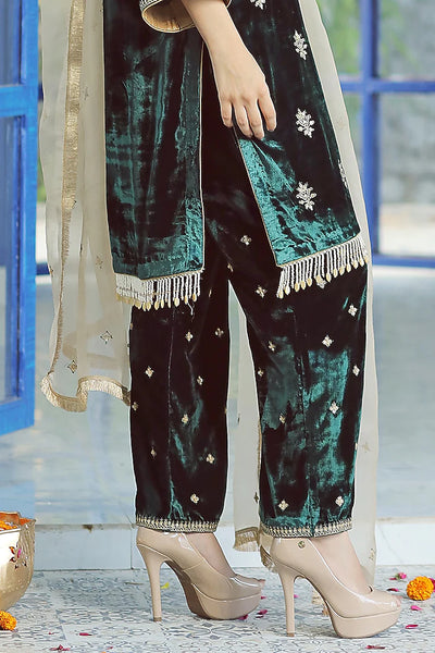 Bottle Green Kurta Set - Indian Clothing in Denver, CO, Aurora, CO, Boulder, CO, Fort Collins, CO, Colorado Springs, CO, Parker, CO, Highlands Ranch, CO, Cherry Creek, CO, Centennial, CO, and Longmont, CO. Nationwide shipping USA - India Fashion X