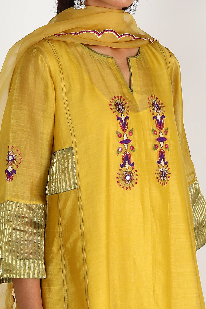 Yellow Chanderi Salwar Set - Indian Clothing in Denver, CO, Aurora, CO, Boulder, CO, Fort Collins, CO, Colorado Springs, CO, Parker, CO, Highlands Ranch, CO, Cherry Creek, CO, Centennial, CO, and Longmont, CO. Nationwide shipping USA - India Fashion X