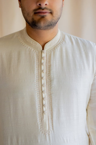 White Ivory Muga Kurta Indian Clothing in Denver, CO, Aurora, CO, Boulder, CO, Fort Collins, CO, Colorado Springs, CO, Parker, CO, Highlands Ranch, CO, Cherry Creek, CO, Centennial, CO, and Longmont, CO. NATIONWIDE SHIPPING USA- India Fashion X