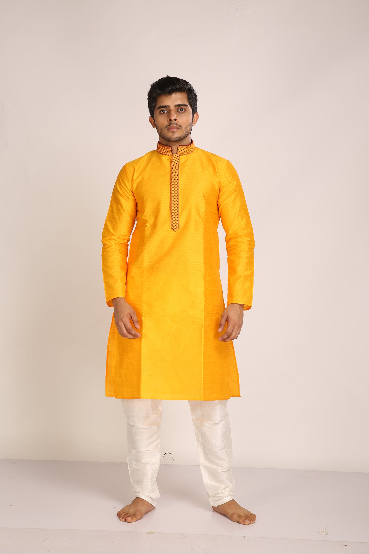 Glossed Regular Fit Kurta Indian Clothing in Denver, CO, Aurora, CO, Boulder, CO, Fort Collins, CO, Colorado Springs, CO, Parker, CO, Highlands Ranch, CO, Cherry Creek, CO, Centennial, CO, and Longmont, CO. NATIONWIDE SHIPPING USA- India Fashion X