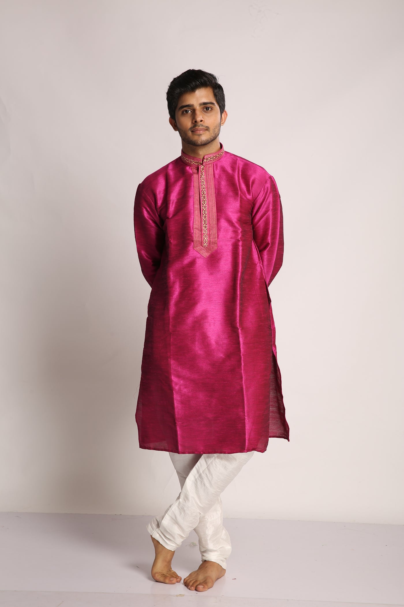 Glossed Regular Fit Kurta Indian Clothing in Denver, CO, Aurora, CO, Boulder, CO, Fort Collins, CO, Colorado Springs, CO, Parker, CO, Highlands Ranch, CO, Cherry Creek, CO, Centennial, CO, and Longmont, CO. NATIONWIDE SHIPPING USA- India Fashion X