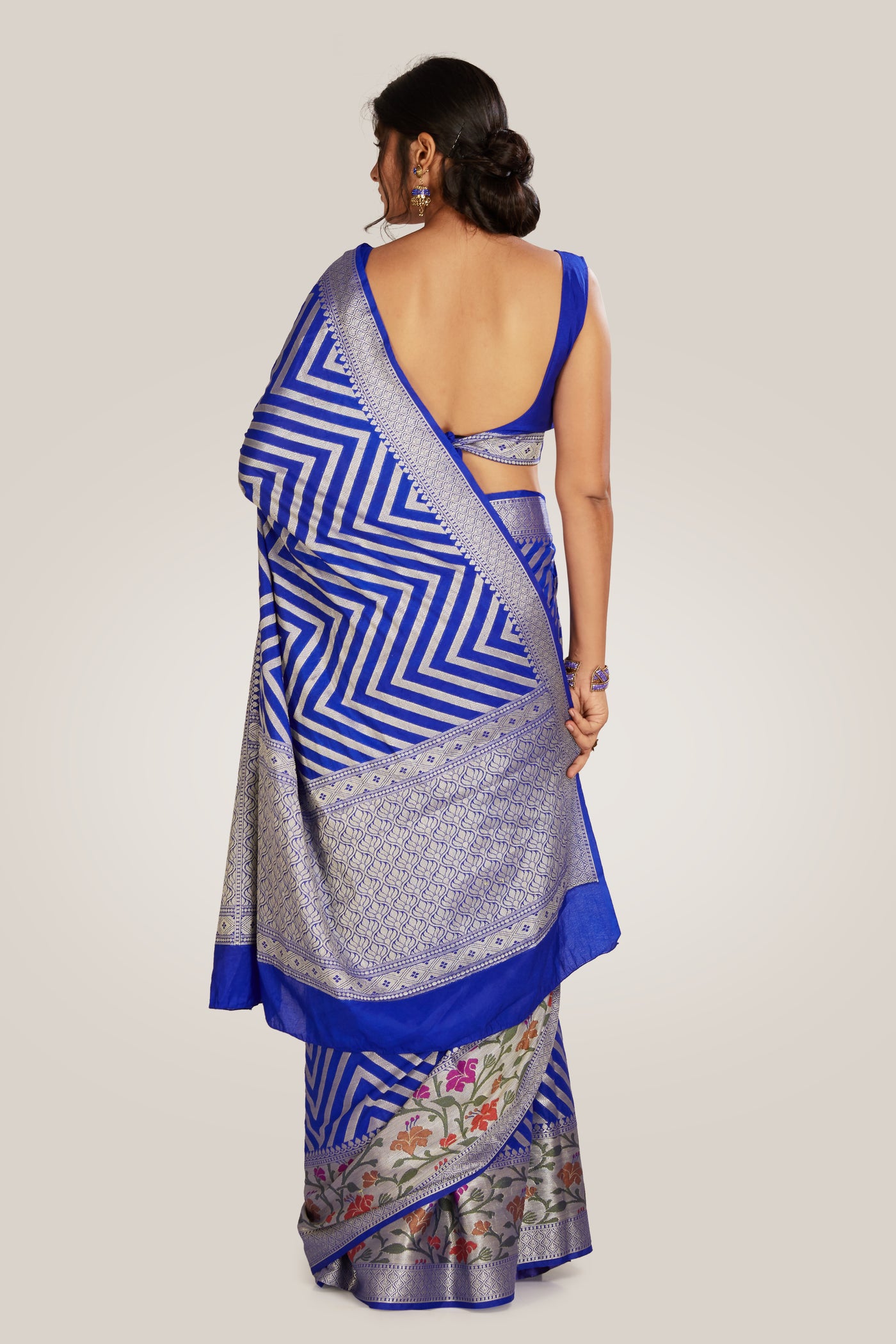 Zig Zag Saree - Indian Clothing in Denver, CO, Aurora, CO, Boulder, CO, Fort Collins, CO, Colorado Springs, CO, Parker, CO, Highlands Ranch, CO, Cherry Creek, CO, Centennial, CO, and Longmont, CO. Nationwide shipping USA - India Fashion X