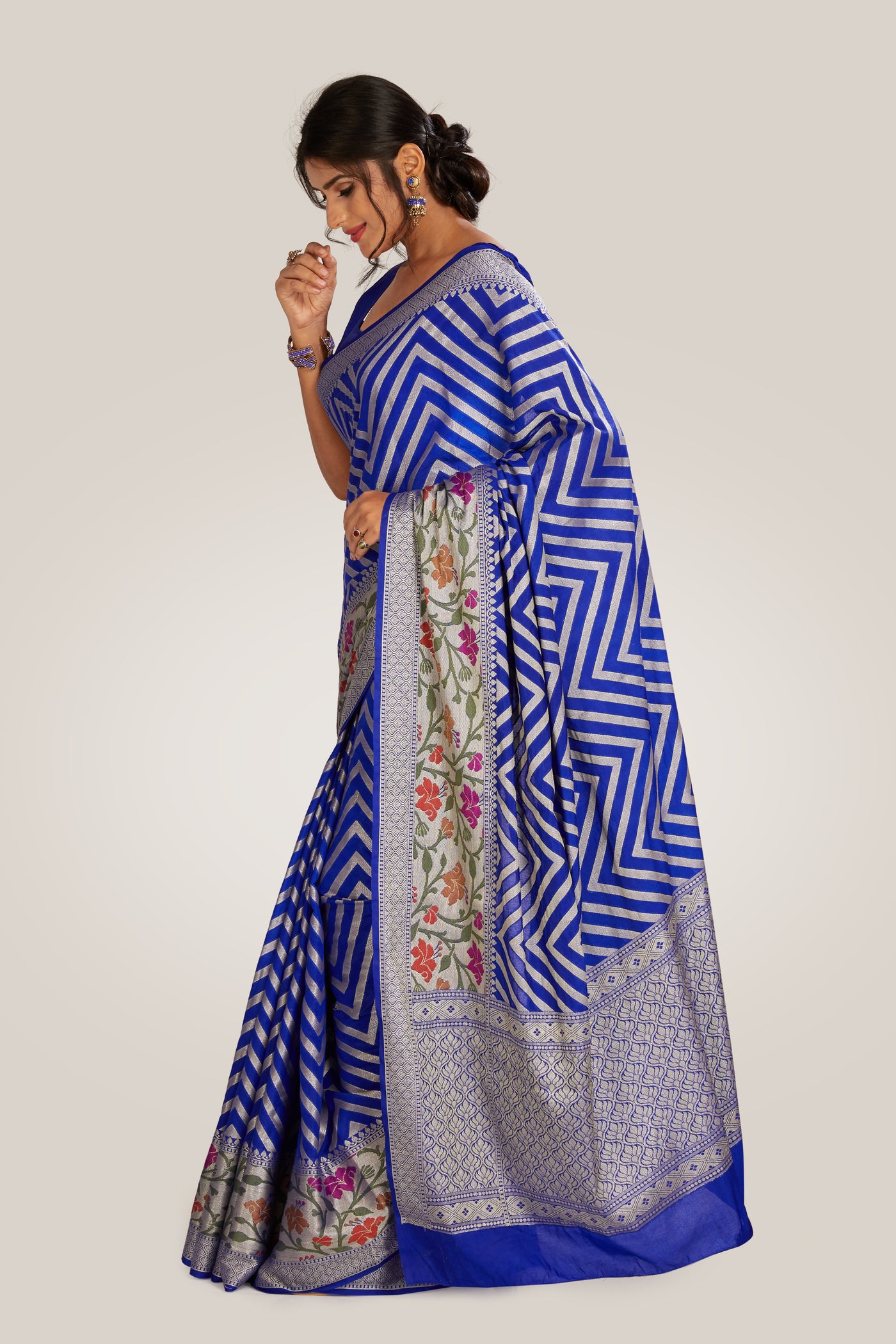 Zig Zag Saree - Indian Clothing in Denver, CO, Aurora, CO, Boulder, CO, Fort Collins, CO, Colorado Springs, CO, Parker, CO, Highlands Ranch, CO, Cherry Creek, CO, Centennial, CO, and Longmont, CO. Nationwide shipping USA - India Fashion X