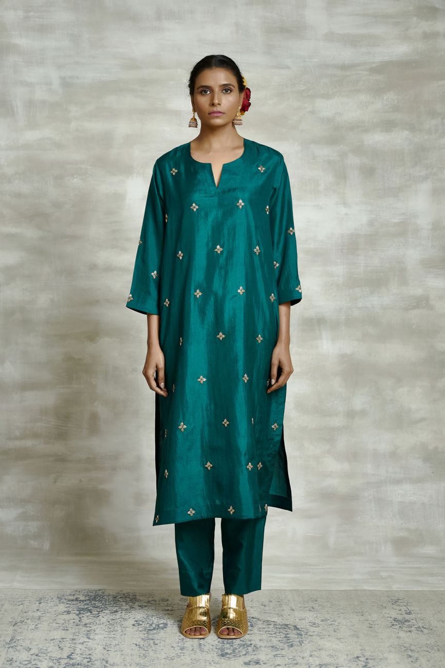 Turquoise Silk Tunic Set - Indian Clothing in Denver, CO, Aurora, CO, Boulder, CO, Fort Collins, CO, Colorado Springs, CO, Parker, CO, Highlands Ranch, CO, Cherry Creek, CO, Centennial, CO, and Longmont, CO. Nationwide shipping USA - India Fashion X