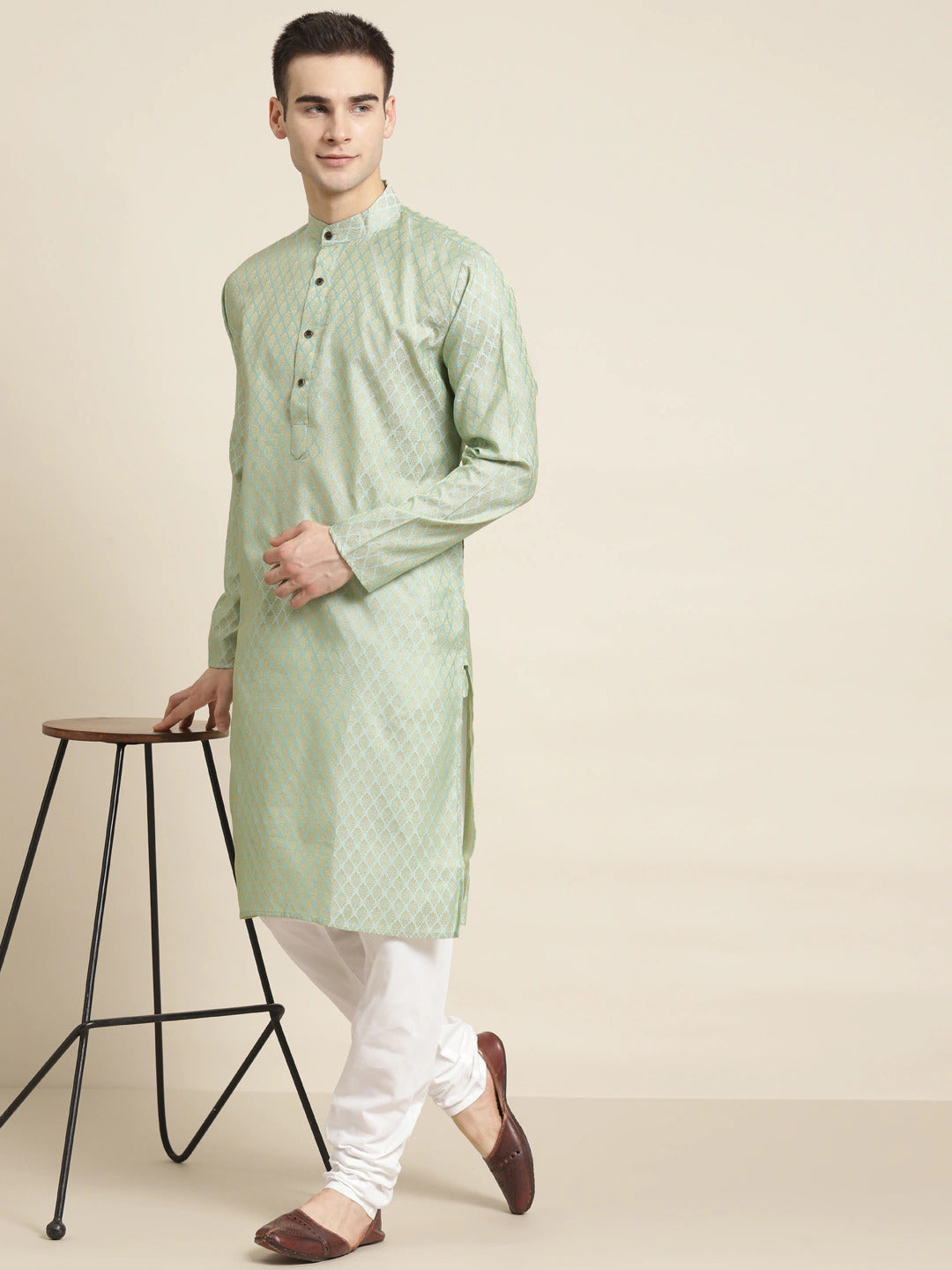 Green Printed Kurta Set Indian Clothing in Denver, CO, Aurora, CO, Boulder, CO, Fort Collins, CO, Colorado Springs, CO, Parker, CO, Highlands Ranch, CO, Cherry Creek, CO, Centennial, CO, and Longmont, CO. NATIONWIDE SHIPPING USA- India Fashion X