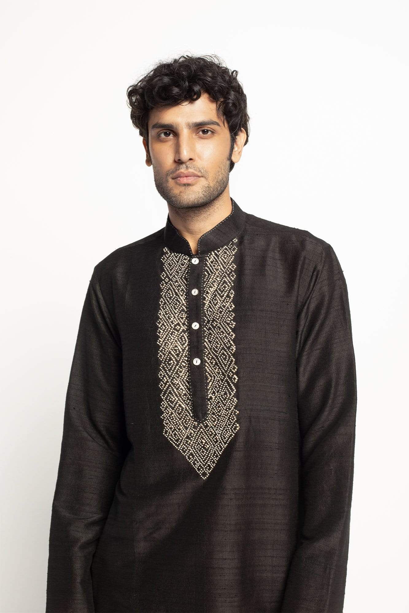 Knot Embroidery Kurta Set Indian Clothing in Denver, CO, Aurora, CO, Boulder, CO, Fort Collins, CO, Colorado Springs, CO, Parker, CO, Highlands Ranch, CO, Cherry Creek, CO, Centennial, CO, and Longmont, CO. NATIONWIDE SHIPPING USA- India Fashion X