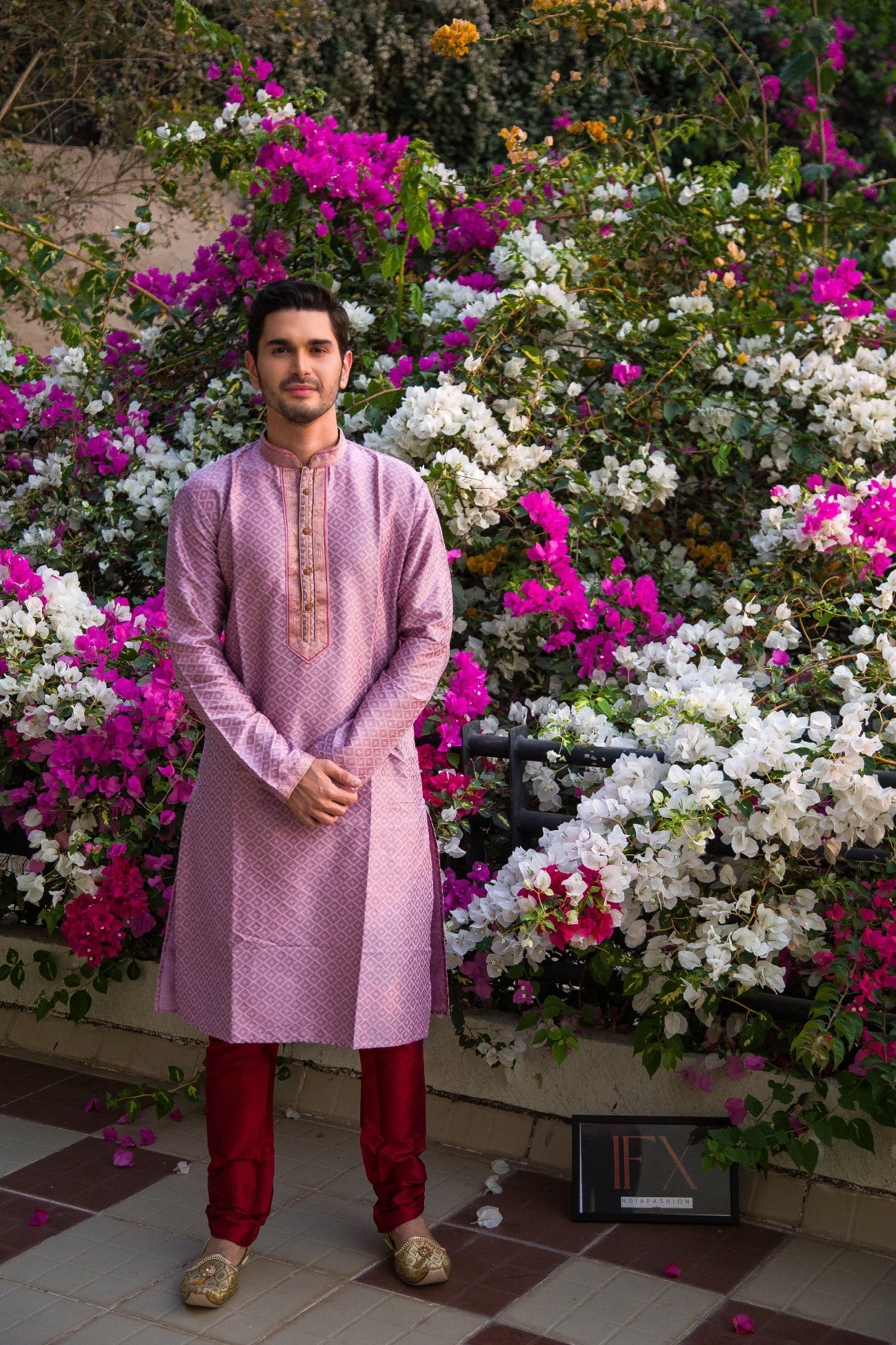 Pink Embroidered Kurta Set Indian Clothing in Denver, CO, Aurora, CO, Boulder, CO, Fort Collins, CO, Colorado Springs, CO, Parker, CO, Highlands Ranch, CO, Cherry Creek, CO, Centennial, CO, and Longmont, CO. NATIONWIDE SHIPPING USA- India Fashion X