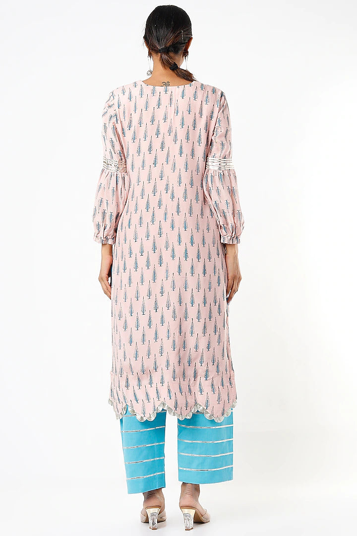 Peach Embroidered Kurta Set - Indian Clothing in Denver, CO, Aurora, CO, Boulder, CO, Fort Collins, CO, Colorado Springs, CO, Parker, CO, Highlands Ranch, CO, Cherry Creek, CO, Centennial, CO, and Longmont, CO. Nationwide shipping USA - India Fashion X