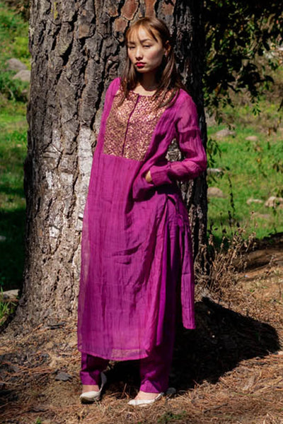 Purple Handwoven Kurta Set Indian Clothing in Denver, CO, Aurora, CO, Boulder, CO, Fort Collins, CO, Colorado Springs, CO, Parker, CO, Highlands Ranch, CO, Cherry Creek, CO, Centennial, CO, and Longmont, CO. NATIONWIDE SHIPPING USA- India Fashion X