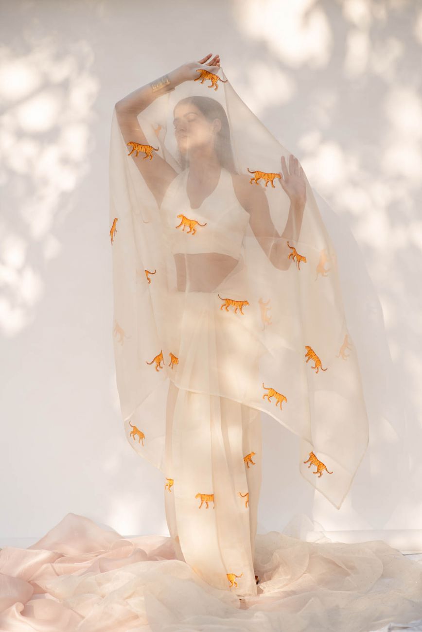 Ivory Jungle Saree - Indian Clothing in Denver, CO, Aurora, CO, Boulder, CO, Fort Collins, CO, Colorado Springs, CO, Parker, CO, Highlands Ranch, CO, Cherry Creek, CO, Centennial, CO, and Longmont, CO. Nationwide shipping USA - India Fashion X