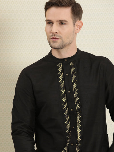 Black & Gold Kurta Set Indian Clothing in Denver, CO, Aurora, CO, Boulder, CO, Fort Collins, CO, Colorado Springs, CO, Parker, CO, Highlands Ranch, CO, Cherry Creek, CO, Centennial, CO, and Longmont, CO. NATIONWIDE SHIPPING USA- India Fashion X