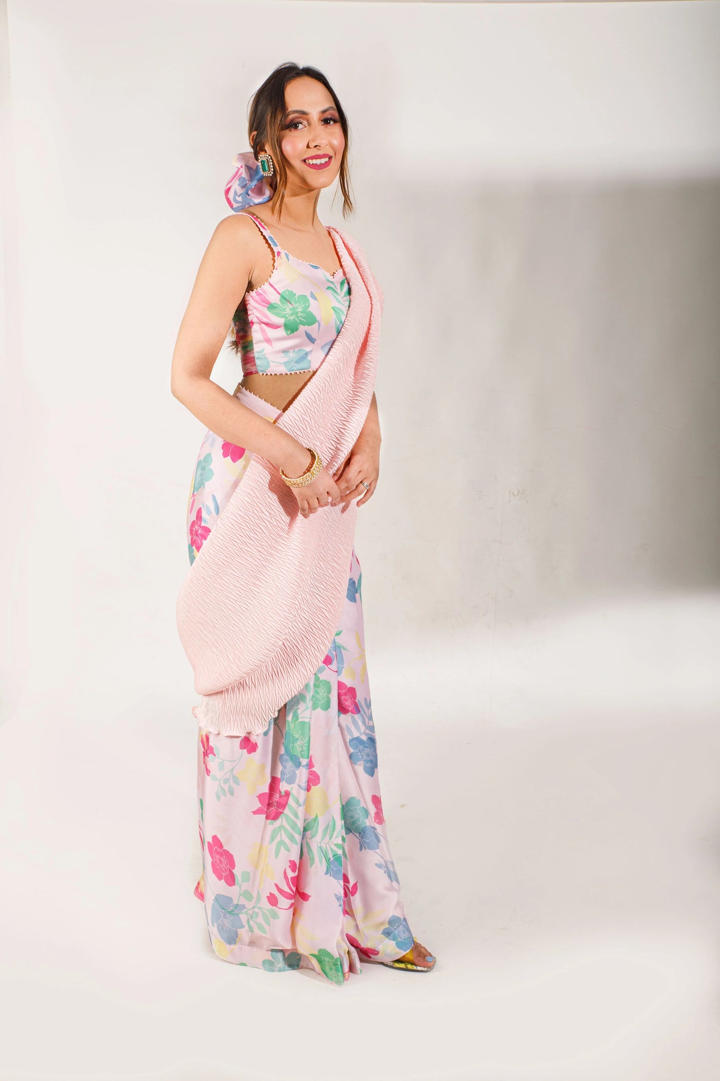 Poppins Draped Saree Set Indian Clothing in Denver, CO, Aurora, CO, Boulder, CO, Fort Collins, CO, Colorado Springs, CO, Parker, CO, Highlands Ranch, CO, Cherry Creek, CO, Centennial, CO, and Longmont, CO. NATIONWIDE SHIPPING USA- India Fashion X