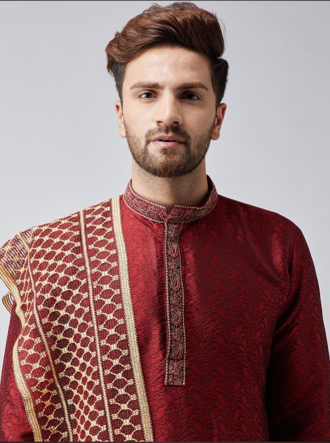 Dupatta Stole for Men- Maroon/Gold Indian Clothing in Denver, CO, Aurora, CO, Boulder, CO, Fort Collins, CO, Colorado Springs, CO, Parker, CO, Highlands Ranch, CO, Cherry Creek, CO, Centennial, CO, and Longmont, CO. NATIONWIDE SHIPPING USA- India Fashion X