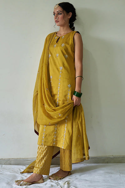 Turmeric Yellow Suit Set - Indian Clothing in Denver, CO, Aurora, CO, Boulder, CO, Fort Collins, CO, Colorado Springs, CO, Parker, CO, Highlands Ranch, CO, Cherry Creek, CO, Centennial, CO, and Longmont, CO. Nationwide shipping USA - India Fashion X
