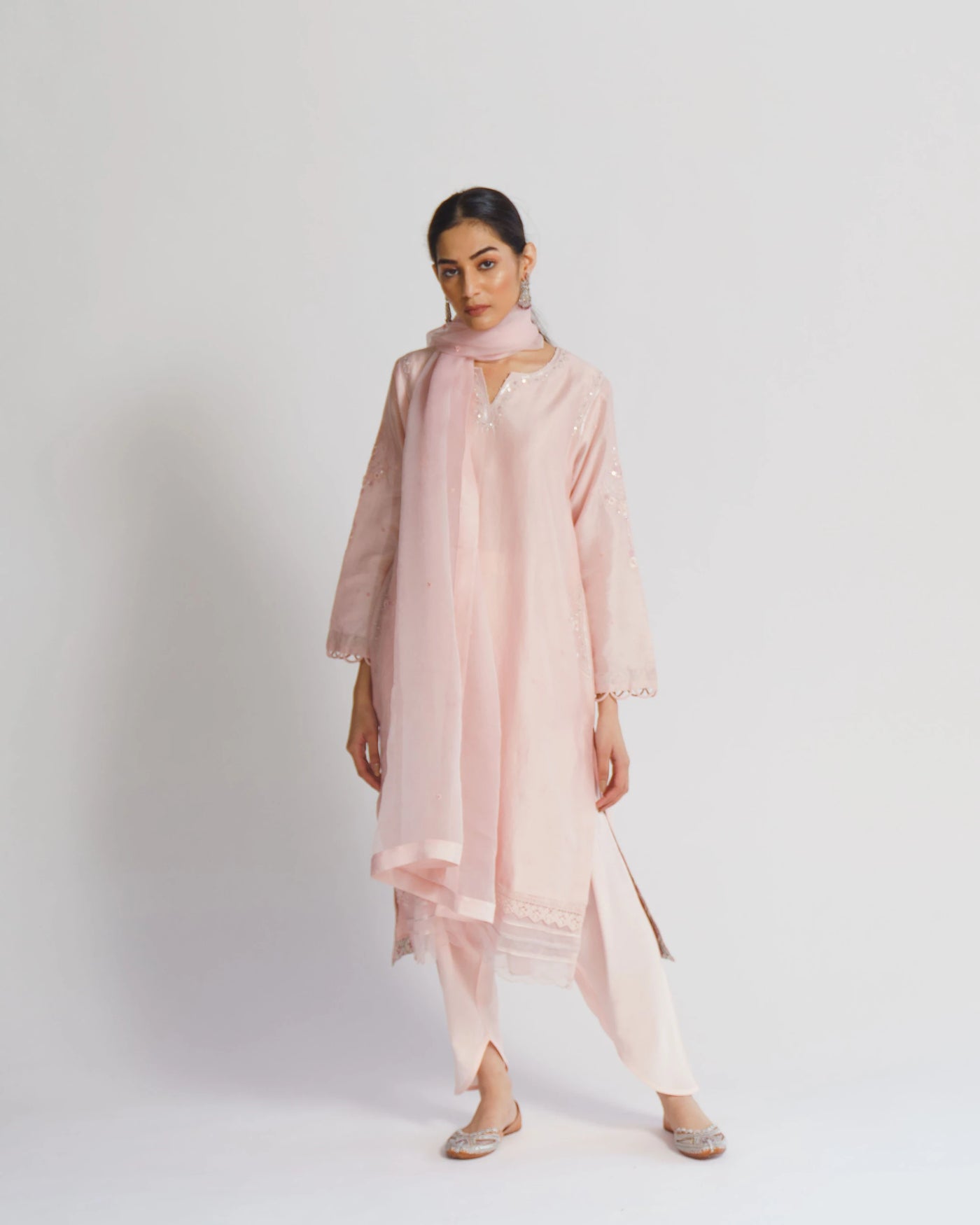 Blush Pink Suit Set Indian Clothing in Denver, CO, Aurora, CO, Boulder, CO, Fort Collins, CO, Colorado Springs, CO, Parker, CO, Highlands Ranch, CO, Cherry Creek, CO, Centennial, CO, and Longmont, CO. NATIONWIDE SHIPPING USA- India Fashion X